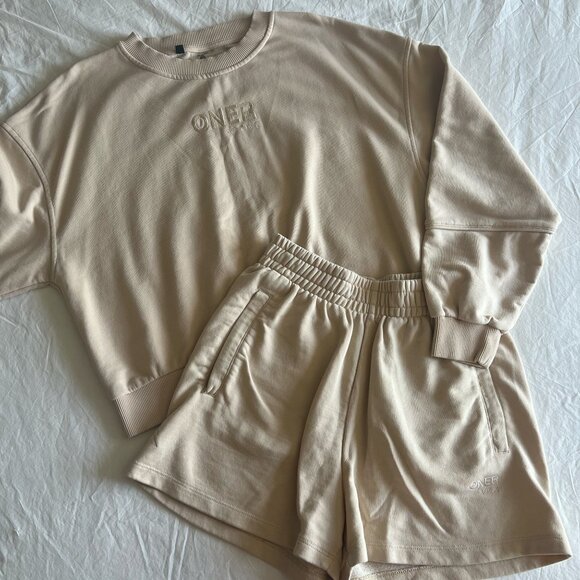 Oner Active Classic Lounge Set Shorts and Crewneck Oatmeal - Picture 1 of 14